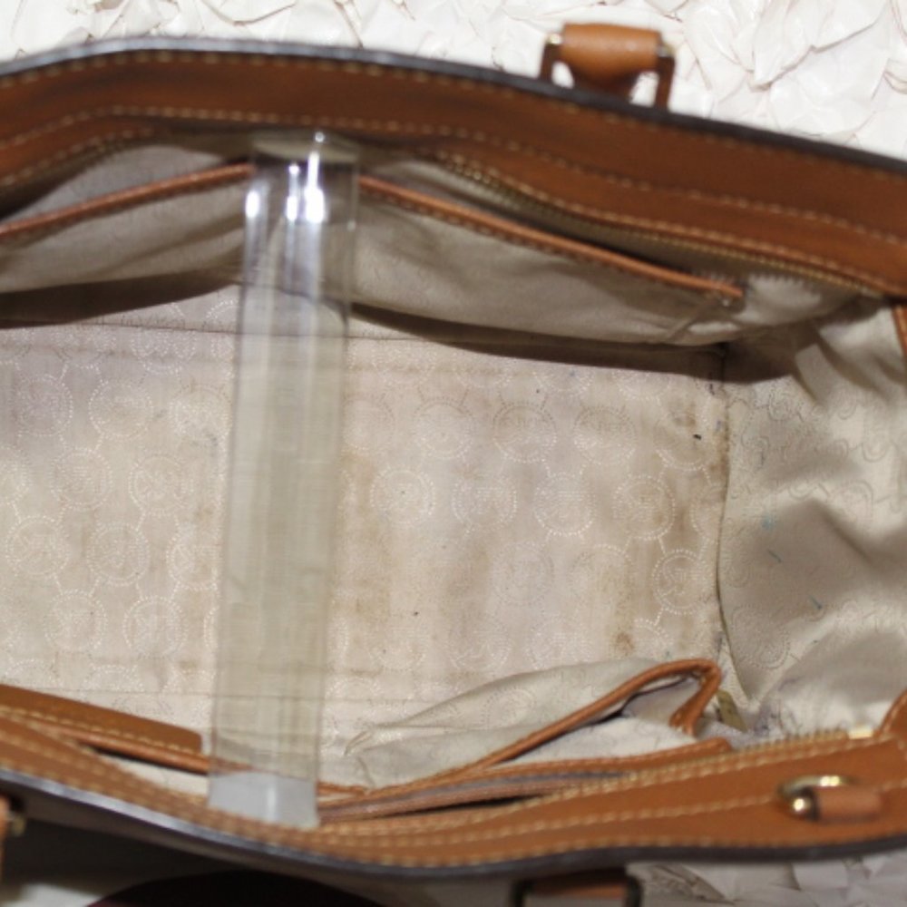 Michael Kors Large Selma Satchel - Picture 8 of 12